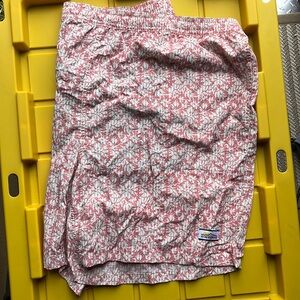Men’s orvis floral swim trunks with drawstring. Size xxl